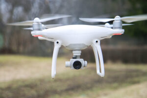 filmowanie dronem - wynajem z operatorem